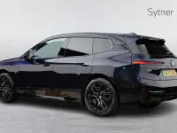 Usado BMW iX M Sport 295 kW (402 CV) 2026 Negro SUV