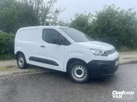 Used Citroën Berlingo 100 HP (73 kW) 2023 Icy white MPV