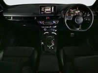 Używany Audi A4 Black Edition 190 KM (139 kW) 2019 Biały Sedan/Limuzyna
