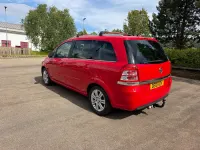 Used Vauxhall Zafira Elite 110 HP (80 kW) 2011 Red MPV