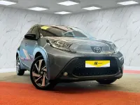 Używany Toyota Aygo X 72 KM (52 kW) 2024 Szary SUV