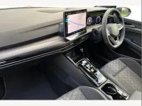 Usado VW Golf VIII Black Edition 150 HP (110 kW) 2025 Cinzento Citadino