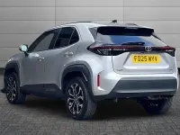 Used Toyota Yaris Cross Design 116 HP (85 kW) 2025 Silver metallic SUV