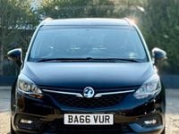 Used Vauxhall Zafira Tourer SRi 140 HP (102 kW) 2017 Black MPV