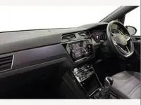 Begagnad VW Touran R-line 150 HK (110 kW) 2022 Grå Minibuss