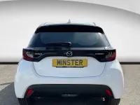 Używany Mazda 2 116 KM (85 kW) 2023 Biały Hatchback