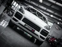 Used Porsche Cayenne 440 HP (323 kW) 2019 White SUV
