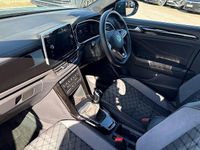 Second-hand VW T-Roc R-line 150 CP (110 kW) 2025 SUV