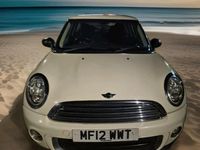 Begagnad Mini ONE Hatch 2012 Vit Halvkombi
