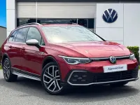 Used VW Golf Alltrack 200 HP (147 kW) 2022 Red Estate
