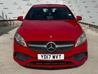 Begagnad Mercedes A160 Executive 102 HK (75 kW) 2017 Röd Halvkombi