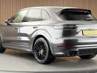 Used Porsche Cayenne 460 HP (338 kW) 2022 Quartzite grey SUV