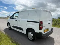 Used Vauxhall Combo Edition 100 HP (73 kW) 2020 White MPV