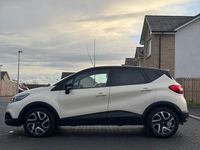 Używany Renault Captur Dynamique 90 KM (66 kW) 2014 Biały SUV