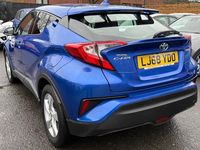 Used Toyota C-HR 122 HP (89 kW) 2018 Blue SUV