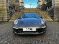 Begagnad Porsche 911 350 HK (257 kW) 2012 Grå Sportkupé