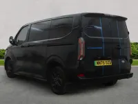 Begagnad Ford E-Transit Sport 160 kW (218 HK) 2025 Svart Van