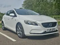 Used Volvo V40 SE 180 HP (132 kW) 2015 White Hatchback
