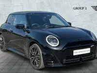 Used Mini Cooper SE Sport 158 kW (215 HP) 2024 Black Hatchback