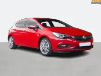 Used Vauxhall Astra SRi 105 HP (77 kW) 2018 White Hatchback