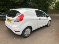 Used Ford Fiesta 75 HP (55 kW) 2015 White Hatchback