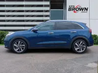 Used Kia Niro 2017 Blue SUV