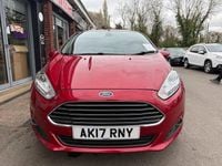 Used Ford Fiesta Titanium 125 HP (91 kW) 2017 Red Hatchback