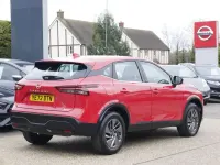 Used Nissan Qashqai Acenta Premium 155 HP (114 kW) 2022 Red SUV