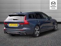 Usado Volvo V60 R-Design 161 CV (118 kW) 2021 Azul Familiar