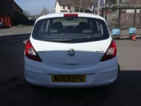 Usado Vauxhall Corsa Excite 65 HP (47 kW) 2014 Branco Citadino