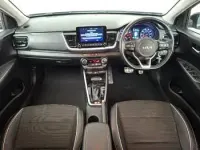 Usado Kia Stonic GT-Line 99 CV (72 kW) 2023 Negro SUV