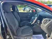 Begagnad Renault Captur Dynamique 90 HK (66 kW) 2015 Svart SUV