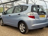 Second-hand Honda Jazz SE 90 CP (66 kW) 2008 Albastru Hatchback