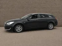 Used Vauxhall Insignia Design Edition 140 HP (102 kW) 2015 Black Estate