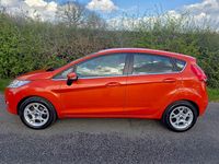 Used Ford Fiesta Zetec 96 HP (70 kW) 2012 Red Hatchback