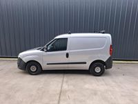 Used Vauxhall Combo 105 HP (77 kW) 2015 Silver MPV