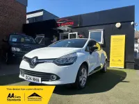 Used Renault Clio Dynamique 90 HP (66 kW) 2014 White Hatchback