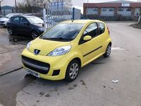 Second-hand Peugeot 107 68 CP (50 kW) 2009 Galben Hatchback