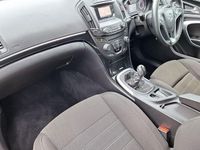 Used Vauxhall Insignia SRi 140 HP (102 kW) 2015 Estate