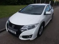 Used Honda Civic SE Plus 120 HP (88 kW) 2015 White Hatchback