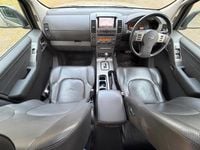 Used Nissan Pathfinder 174 HP (127 kW) 2009 Silver SUV