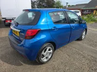 Used Toyota Yaris Hybrid 2015 Blue Hatchback
