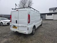 Used Vauxhall Vivaro Sportive 115 HP (84 kW) 2013 White MPV