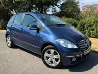 Used Mercedes A180 Avantgarde 2012 Blue Hatchback