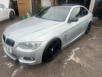 Begagnad BMW 320 Sport Line 2012 Blå Sportkupé