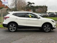 Used Nissan Qashqai N-Connecta 115 HP (84 kW) 2018 White SUV