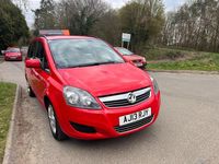 Used Vauxhall Zafira 115 HP (84 kW) 2013 Red MPV
