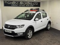 Used Dacia Sandero Lauréate 90 HP (66 kW) 2014 White Hatchback