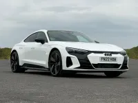 Begagnad Audi e-tron GT quattro Advanced 475 kW (646 HK) 2022 Vit Sedan