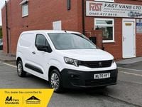 Used Peugeot Partner 100 HP (73 kW) 2020 White MPV